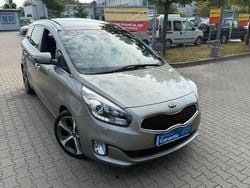 Camden beige Gebraucht 2015 Kia Carens Spirit Van / Kleinbus | 12.100 € (Fairer Preis)