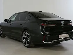 BMW 740
