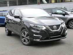 Schwarz metallic Gebraucht 2018 Nissan Qashqai N-Connecta SUV | 14.990 € (Fairer Preis)