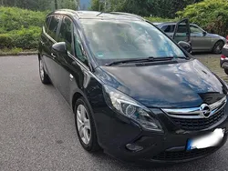 Schwarz Gebraucht 2013 Opel Zafira Van / Kleinbus | 6.000 € (Fairer Preis)