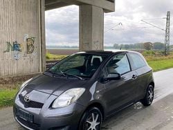 Grau Gebraucht 2009 Toyota Yaris Cool Kleinwagen | 1.550 € (Guter Preis)