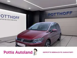 Cranberry red Gebraucht 2018 VW Golf Sportsvan Join Van / Kleinbus | 14.922 € (Fairer Preis)