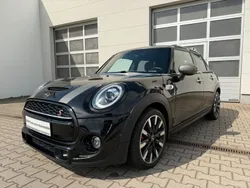 Midnightblack (metallic) Gebraucht 2020 Mini Cooper S Chili Kleinwagen | 22.499 € (Etwas zu teuer)