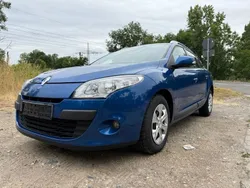 Blau Gebraucht 2011 Renault Mégane III Expression Limousine | 2.249 € (Fairer Preis)