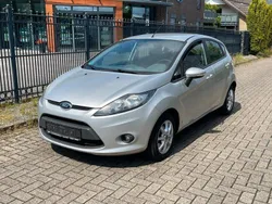 Silber Gebraucht 2011 Ford Fiesta Trend Kleinwagen | 3.990 € (Fairer Preis)