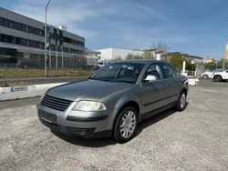 Grau Gebraucht 2004 VW Passat Limousine | 1.990 € (Guter Preis)
