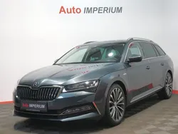 Grau Gebraucht 2020 Skoda Superb LAURIN & KLEMENT Kombi | 29.590 € (Fairer Preis)