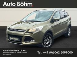 Grün(metallic) Gebraucht 2014 Ford Kuga Titanium SUV | 9.930 € (Fairer Preis)