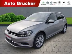 Silber Gebraucht 2018 VW Golf VII Comfortline Limousine | 17.670 € (Guter Preis)