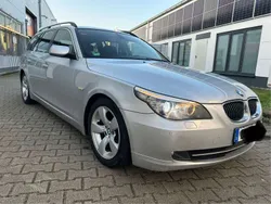 Titansilber metallic Gebraucht 2007 BMW 525 Kombi | 6.000 €