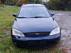 Blau Gebraucht 2001 Ford Mondeo Kombi | 1.049 €