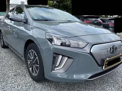 Grau Gebraucht 2020 Hyundai Ioniq Premium Limousine | 14.999 € (Fairer Preis)