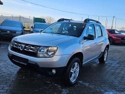 Grau Gebraucht 2015 Dacia Duster Prestige SUV | 7.950 € (Fairer Preis)