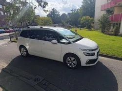 Weiß Gebraucht 2018 Citroën C4 SpaceTourer Live Van / Kleinbus | 11.200 € (Fairer Preis)