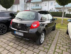 Schwarz Gebraucht 2006 Renault Clio II Kleinwagen | 1.900 €