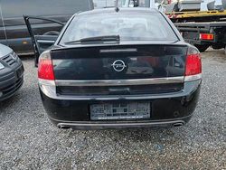 Schwarz Gebraucht 2025 Opel Vectra GTS Limousine | 2.800 €