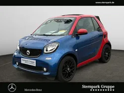 Blau Gebraucht 2017 Smart ForTwo Cabrio Prime Cabrio | 18.690 € (Teuer)