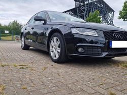 Schwarz Gebraucht 2012 Audi A4 Comfort Limousine | 7.799 € (Guter Preis)