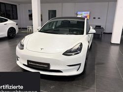 Weiß Gebraucht 2021 Tesla Model 3 Long Range RWD Limousine | 25.800 € (Teuer)