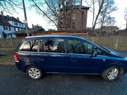 Blau Gebraucht 2012 Opel Zafira Van / Kleinbus | 1.800 €