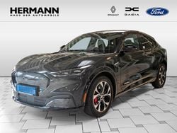 Grau Gebraucht 2023 Ford Mustang Mach-E Extended Range SUV | 36.990 € (Guter Preis)