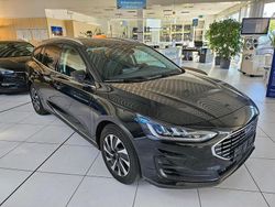 Schwarz Gebraucht 2023 Ford Focus Titanium X Limousine | 21.490 € (Fairer Preis)