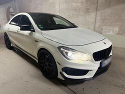 Weiß Gebraucht 2016 Mercedes CLA45 AMG AMG Coupé | 22.400 € (Fairer Preis)