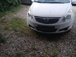 Weiß Gebraucht 2009 Opel Corsa Kleinwagen | 1.400 € (Fairer Preis)