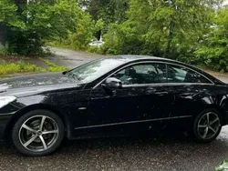 Schwarz Gebraucht 2010 Mercedes E200 Elegance Coupé | 6.800 € (Fairer Preis)