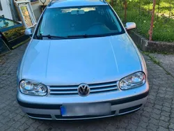Silber Gebraucht 2004 VW Golf IV Kombi | 2.000 € (Fairer Preis)