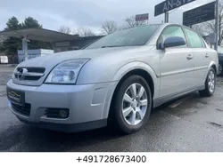 Silber Gebraucht 2004 Opel Vectra Limousine | 2.500 € (Etwas zu teuer)