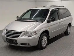 Silber (bright silver met.) Gebraucht 2007 Chrysler Grand Voyager Van / Kleinbus | 1.980 € (Superpreis)