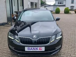 Schwarz Gebraucht 2020 Skoda Octavia Kombi | 14.500 € (Fairer Preis)