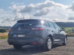 Silber Gebraucht 2017 Renault Mégane GrandTour Kombi | 10.700 € (Fairer Preis)