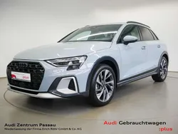 Pfeilgrau perleffekt Gebraucht 2024 Audi A3 Ambiente Limousine | 36.060 € (Fairer Preis)