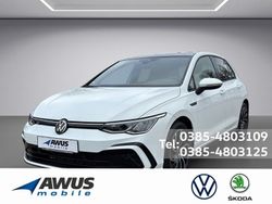 Weiss / pure white Gebraucht 2024 VW Golf VIII R-line Limousine | 28.990 € (Guter Preis)