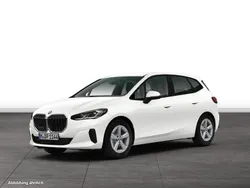 Mineralweiß metallic Gebraucht 2024 BMW 218 Active Tourer Luxury Line Van / Kleinbus | 32.934 € (Guter Preis)