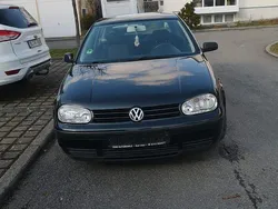 Schwarz Gebraucht 2001 VW Golf IV Edition Limousine | 1.300 € (Guter Preis)