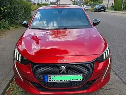 Rot Gebraucht 2020 Peugeot 208 GT Kleinwagen | 15.500 € (Guter Preis)