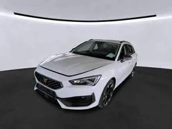Weiß Gebraucht 2024 Cupra Leon Limousine | 29.750 € (Etwas zu teuer)