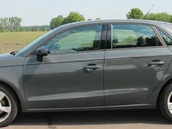 Grau Gebraucht 2018 Audi A1 Sportback Sport Kleinwagen | 13.800 € (Guter Preis)