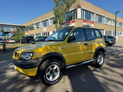 Gelb Gebraucht 2001 Nissan Terrano SUV | 8.450 € (Fairer Preis)