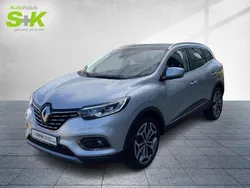 Highlandgrau metallic Gebraucht 2022 Renault Kadjar Techno SUV | 21.880 € (Fairer Preis)
