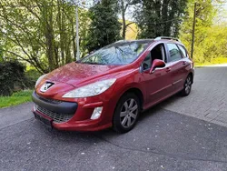 Rot Gebraucht 2009 Peugeot 308 Tendance Kombi | 2.300 € (Etwas zu teuer)