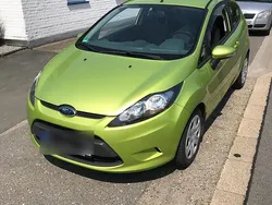Grün Gebraucht 2009 Ford Fiesta Kleinwagen | 2.200 € (Guter Preis)