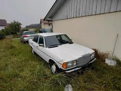 Gebraucht 1983 Mercedes E200 Limousine | 6.750 €