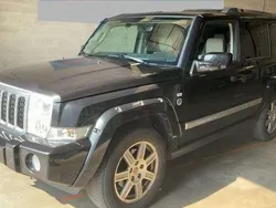Brilliant black Gebraucht 2009 Jeep Commander Overland SUV | 16.950 € (Etwas zu teuer)