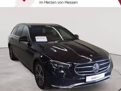 Obsidianschwarz metallic Gebraucht 2022 Mercedes E220 Kombi | 26.390 € (Guter Preis)