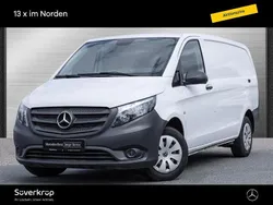 Arktikweiß Gebraucht 2023 Mercedes Vito Van / Kleinbus | 32.666 € (Fairer Preis)