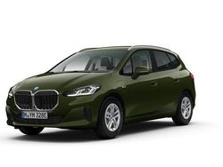 Grün Gebraucht 2022 BMW 225 Active Tourer Sport Line Van / Kleinbus | 28.930 € (Etwas zu teuer)